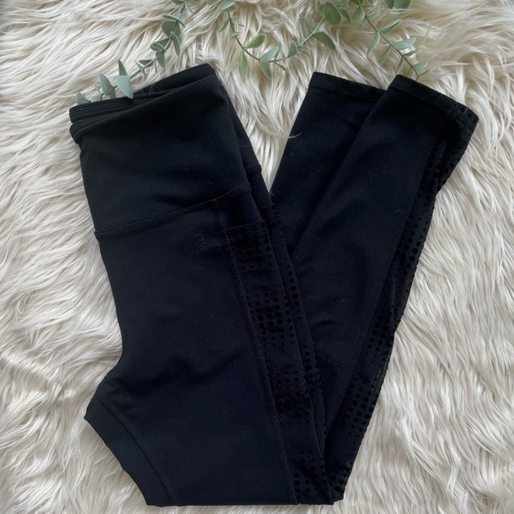 Good American Ascending Dot Pocket Leggings - Picture 3 of 6